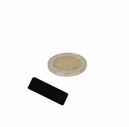 Blokmagneet 30 x 10 x 2,5 mm, N48 met epoxy coating voor bescherming tegen corrosie