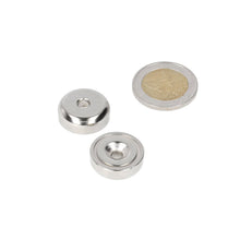 Pot magnet 20 x 6 mm, with drill/countersink hole