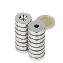 Neodymium Ringmagneet Ø20 x Ø9,8 x 5 mm N35 NiCuNi met boor-/verzinkgat Noordpool